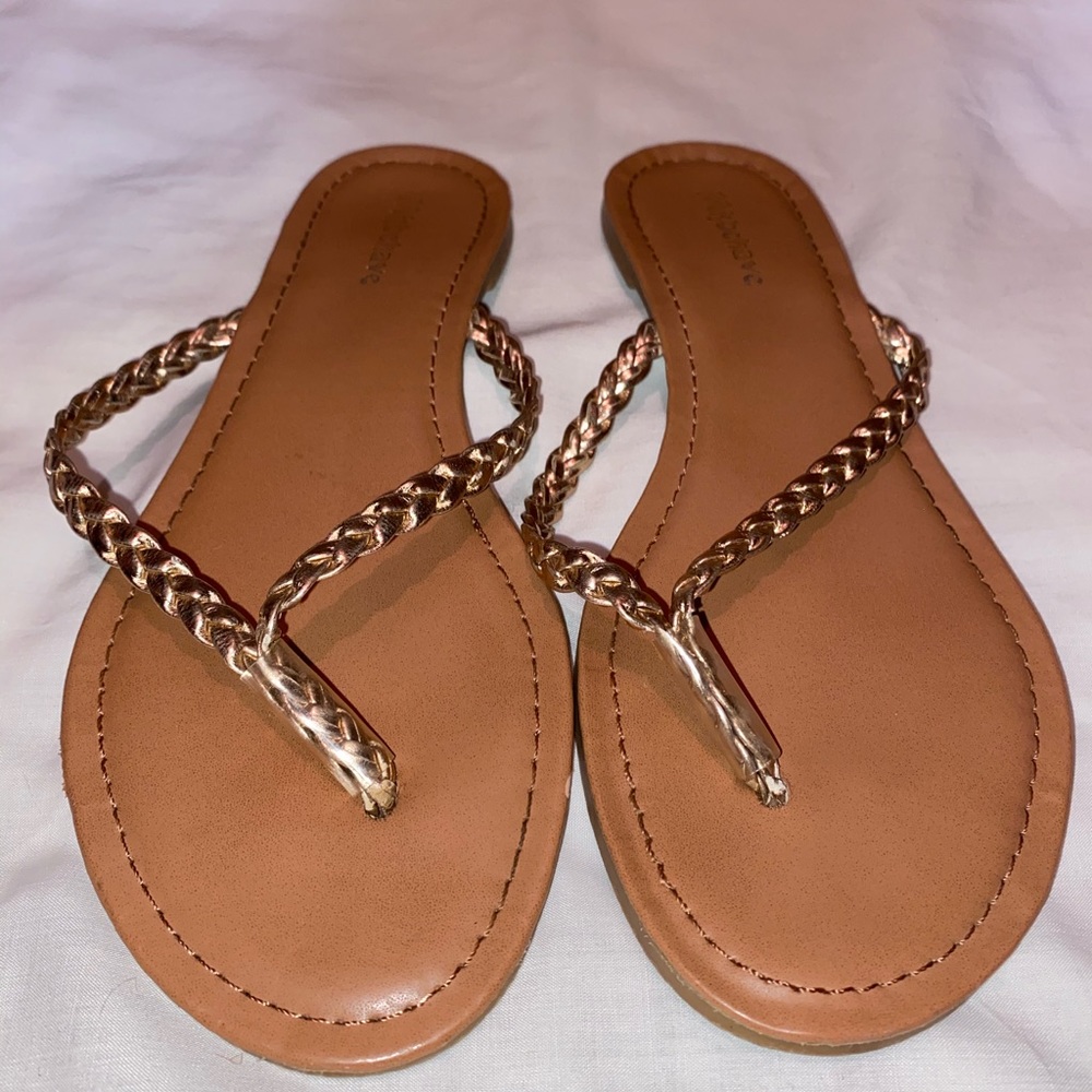 Misbehave flip flops